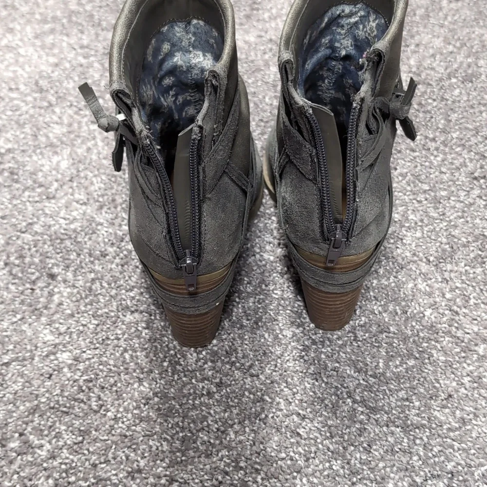 Silver/grey ankle boot - Picture 7 of 10